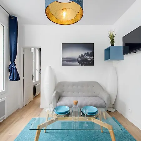 Charming In Paris For 4 People Apartment
