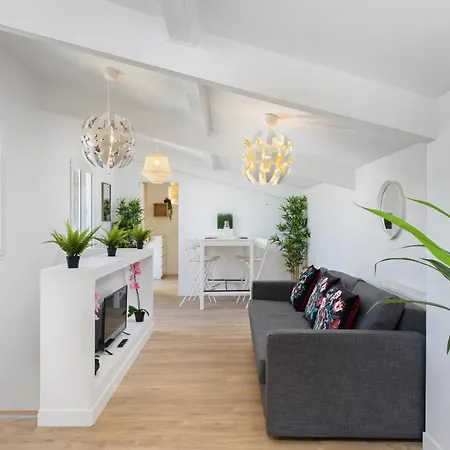 Charming In Paris For 4 People Apartment *