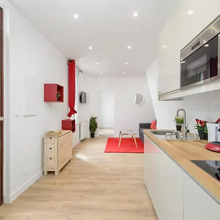 Charming In Paris For 4 People