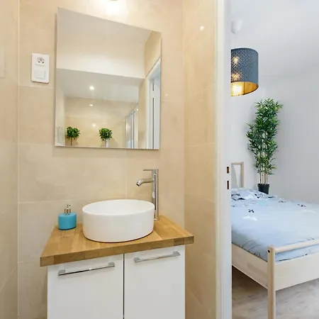 Charming In Paris For 4 People Apartment Saint-Denis (Seine-Saint-Denis)