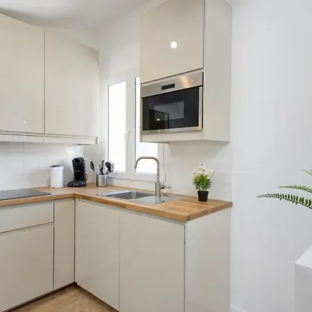 Charming In Paris For 4 People