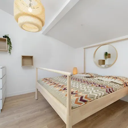 Charming In Paris For 4 People Apartment