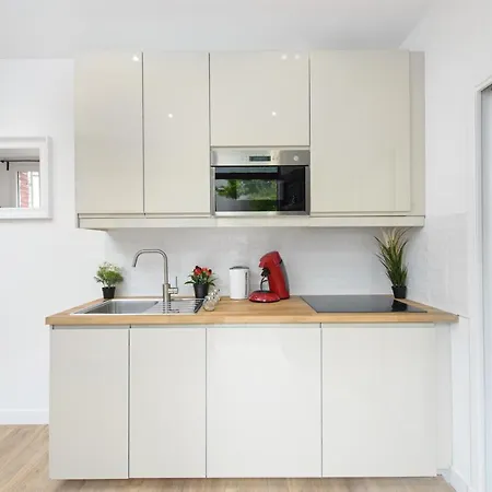 Charming In Paris For 4 People Apartment *